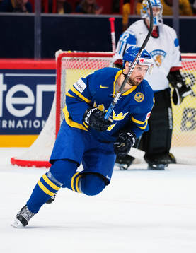 Sveriges Dick Axelsson i semifinalen mellan Finland och