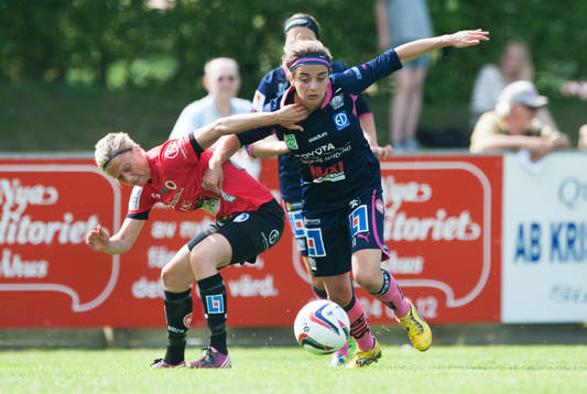 Renée Siegers, Linköping jagas av Therese Björck,