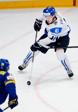 Antti Pihlström, Finland