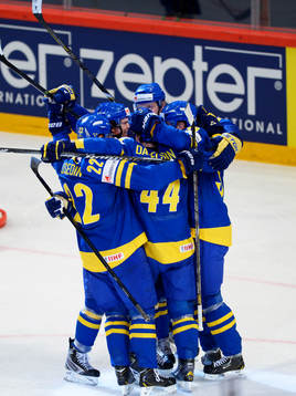 Daniel Sedin, Loui Eriksson, Nicklas Danielsson, Henrik
