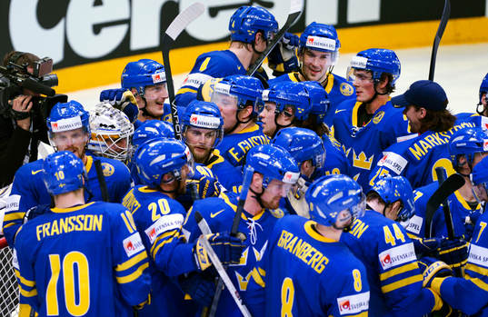 Sverige jublar i grupp