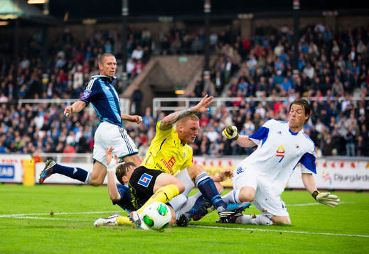 Andreas Johansson, Djurgården bryter ett anfall av Gudjón