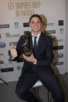 Zlatan Ibrahimovic ( meilleur joueur Ligue 1 ) - 19.05.2013