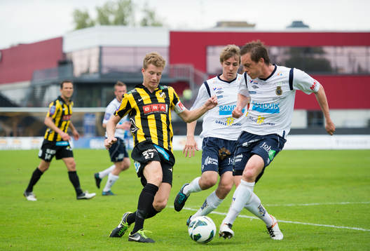 Simon Gustafson, Häcken. Jens Portin, Gefle