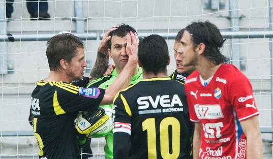 Straffräddning, Kyriakos Stamatopoulos, målvakt, AIK,