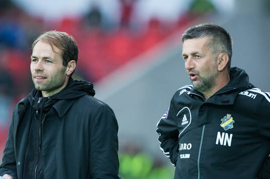 Andreas Alm och Nebojsa Novakovic, tränare, AIK