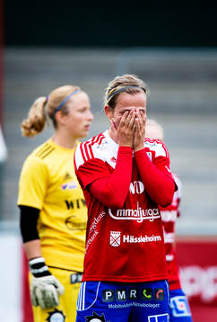 Kirsty Yallop, Vittsjö, deppar