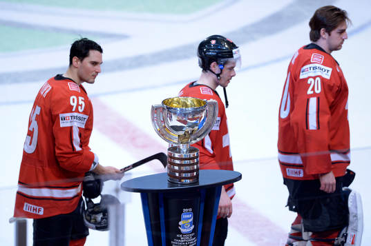 Julian Walker och Schweiz deppar