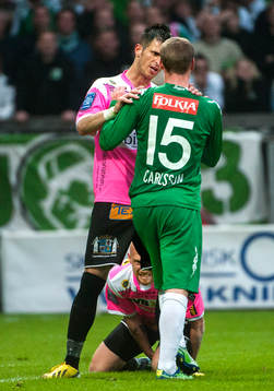 Liridon Leci,  Landskrona BoIS diskuterar med Christoffer