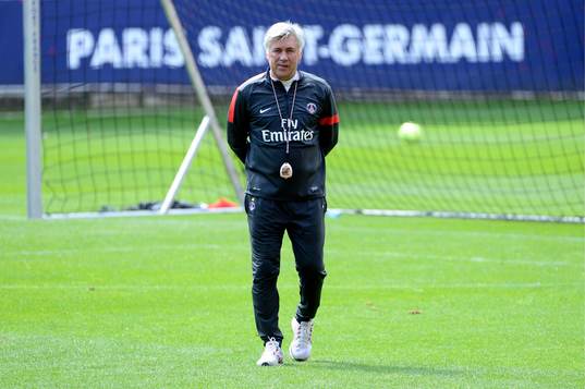 Bläddra bland fler bilder av Fotboll, Paris Saint Germain, träning