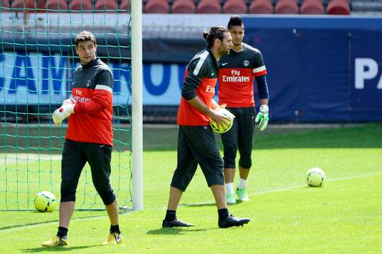 Ronan LE CROM / Salvatore SIRIGU / Alphonse AREOLA -
