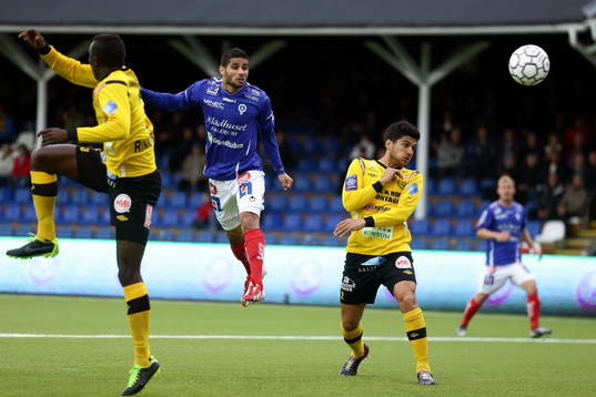 Åtvidaberg Imad Zatara gör mål 2-0, Mjällby Mahmut Özen