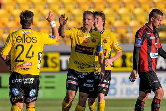 Glädje hos Elfsborg. Anders Svensson,  och Stefan
