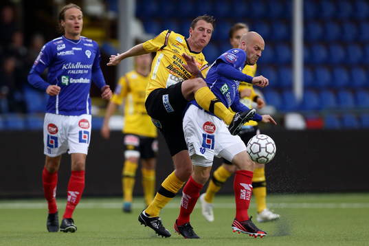 Mjällby Daniel Nilsson och Åtvidaberg Daniel Sjölund