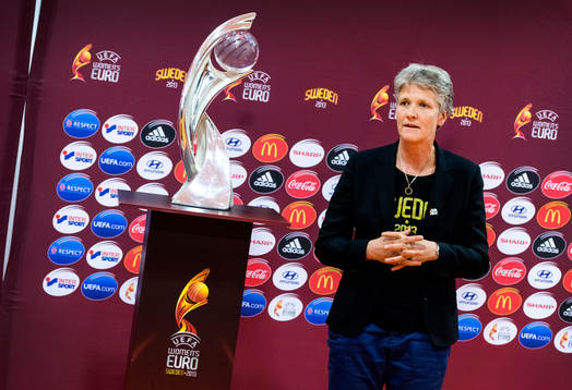 Pia Sundhage, förbundskapten