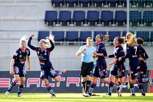 Mål 1-0 Linköping Pernille Harder