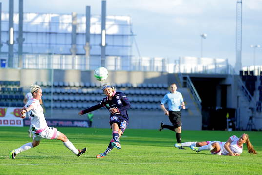 Matchvinnare Linköping Pernille Harder skjuter i ribban -