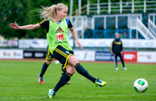 Jenny Hjohlman, Sverige, skjuter mot mål
