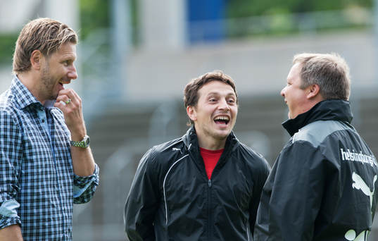 Ardian Gashi, Jesper Jansson, sportchef, och Roar Hansen,