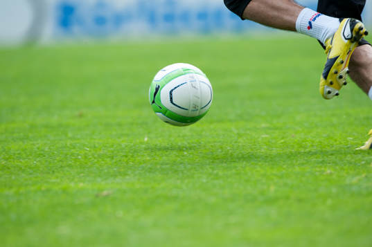 Fot, fotboll, gräs, gräsmatta, fotbollssko