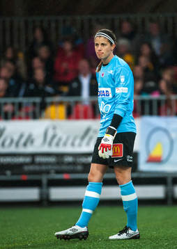 Stephanie Labbe, målvakt, KIF Örebro DFF, deppar
