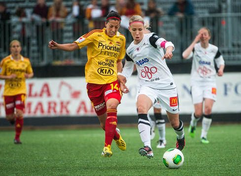 Jennifer Hermoso Fuentes, Tyresö FF, och Elin Magnusson,