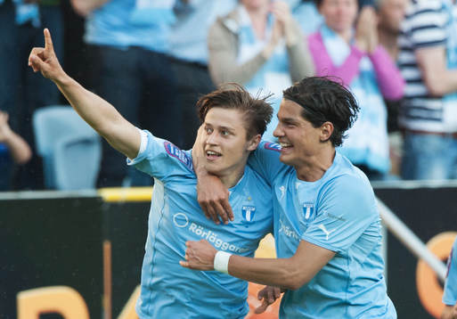 1-0 Simon Thern, Malmö, som grattas av Miiko Albornoz