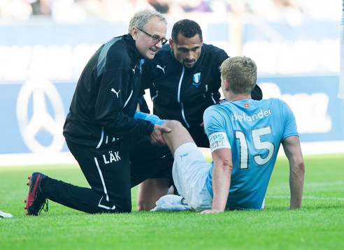 Filip Helander, Malmö, stiger av, skadad, skada, Per