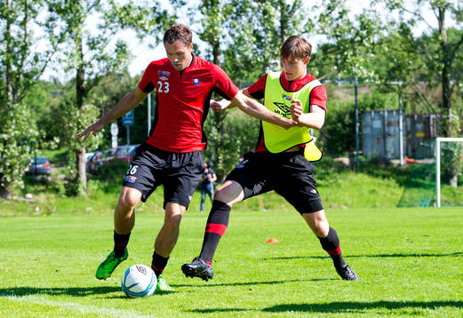 Johan Elmander tränar med sitt gamla lag Örgryte
