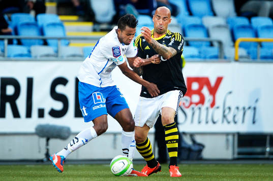 Daniel Majstorovic, AIK stoppar Isaac Kiese Thelin, IFK