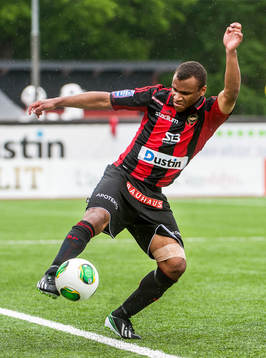 Serge-Junior Martinsson Ngouali, Brommapojkarna, försöker