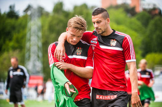 Nicklas Bärkroth, och Panajotis Dimitriadis, Brommapojkarna