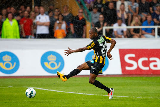 Rene Makondele, Häcken