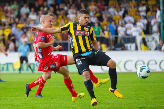 Sebastian Holmen, Elfsborg och Moestafa El Kabir, Häcken