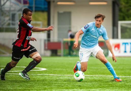 Serge-Junior Martinsson Ngouali, Brommapojkarna, och Simon