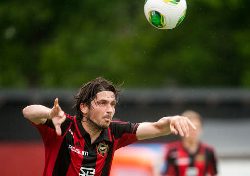 Bojan Djordjic, Brommapojkarna, gör ett inkast