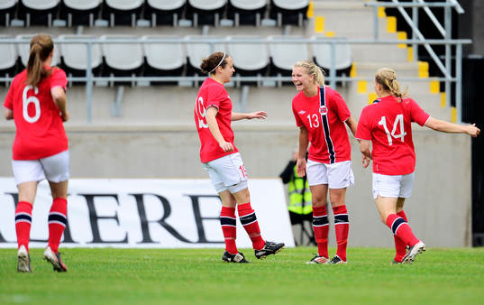 Ada Stolsmo Hegerberg, Norge jublar