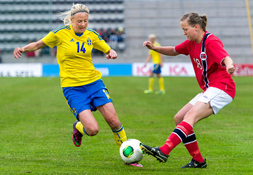 Josefine Öqvist, Sverige