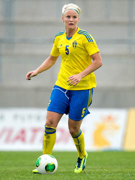 Nilla Fischer, Sverige