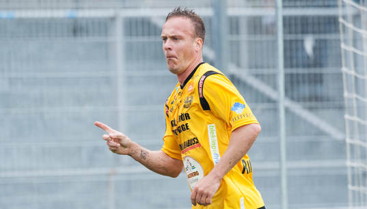 Bläddra bland fler bilder av Fotboll, allsvenskan, Mjällby - Halmstad