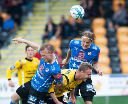 Marcus Ekenberg, Mjällby mot Andreas Landgren och
