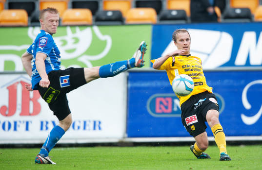 Andreas Landgren, Halmstad och Craig Henderson, Mjällby