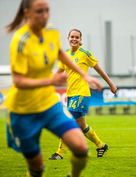 Emilia Appelqvist, Sverige