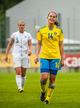 Emilia Appelqvist, Sverige