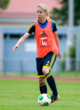 Elin Magnusson, Sverige