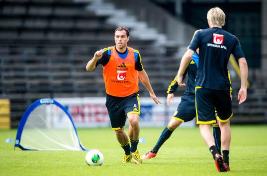 Träning på Söderstadion i Stockholm. Johan Elmander