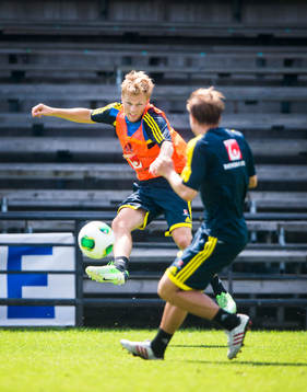 Träning på Söderstadion i Stockholm. Sebastian Larsson
