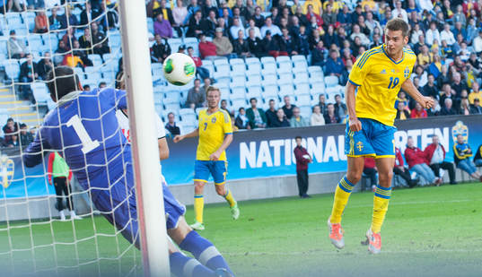 1-0 Alexander Kacaniklic, Sverige