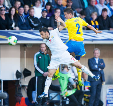 Förbundskapten Erik Hamrén ser Mikael Lustig, Sverige,