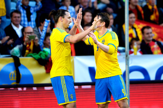 Zlatan Ibrahimovic, Sverige jublar med Kim Källström